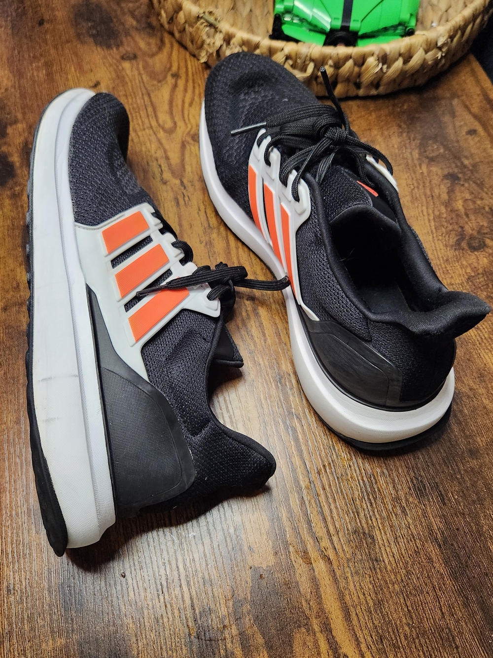 Mens adidas UBounce DNA Black size 10.5
